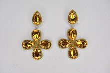 Load image into Gallery viewer, Majesty - Clip On Earrings