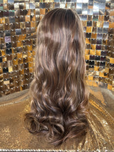 Load image into Gallery viewer, Jessica - Oak Wood