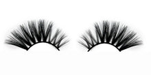 Load image into Gallery viewer, Bettie 2.0 - Luxury Lashes