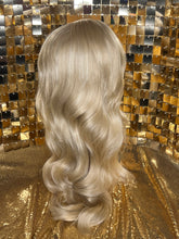 Load image into Gallery viewer, Mynx - Bimbo Blonde (Exclusive)