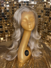 Load image into Gallery viewer, Mynx - Bimbo Blonde (Exclusive)