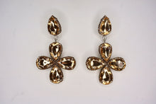 Load image into Gallery viewer, Majesty - Clip On Earrings