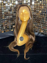 Load image into Gallery viewer, Nicki - Milk Chocolate