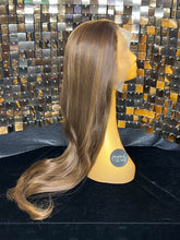 Load image into Gallery viewer, Nicki - Milk Chocolate