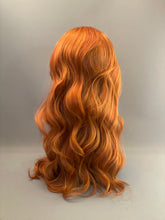 Load image into Gallery viewer, Christy - Cinnamon spice