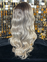 Load image into Gallery viewer, Christy - Influencer Blonde