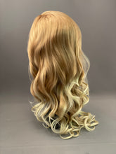 Load image into Gallery viewer, Naomi - Strawberry Blonde