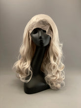 Load image into Gallery viewer, Kerri - Silver Foxy