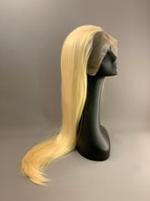 Load image into Gallery viewer, Nicki - Marilyn Blonde