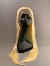 Load image into Gallery viewer, Nicki - Marilyn Blonde