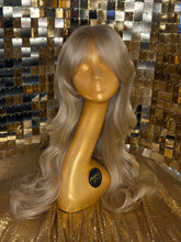 Load image into Gallery viewer, Sasha - Bimbo Blonde (Exclusive) (Non-Lacefront)
