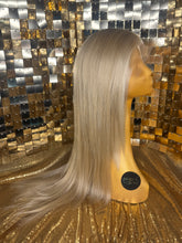 Load image into Gallery viewer, Mynx (Straightened Out)  - Bimbo Blonde (Exclusive)
